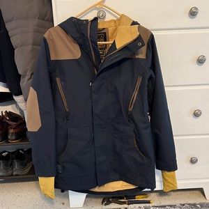 Ski/snowboarding womens winter jacket
